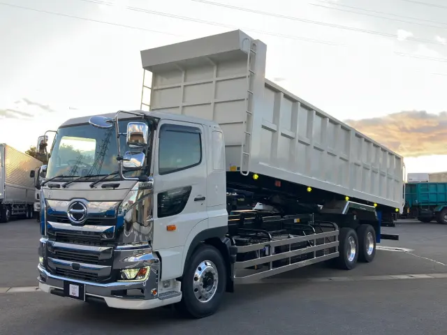 日野 プロフィア 2DG-FS1AHE(6x4)の写真1