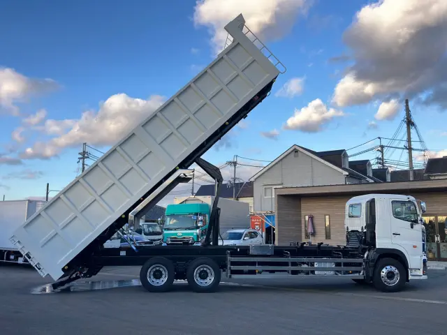 日野 プロフィア 2DG-FS1AHE(6x4)の写真6