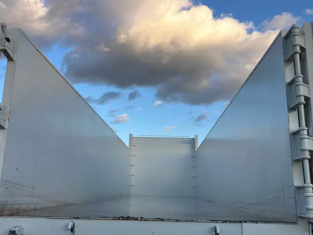 日野 プロフィア 2DG-FS1AHE(6x4)の写真11