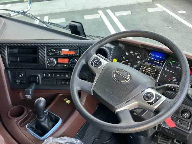 日野 プロフィア 2DG-FS1AHE(6x4)の写真24