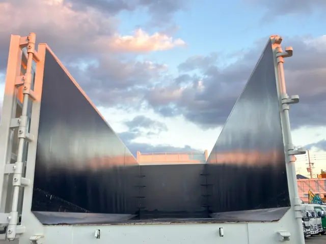 三菱 スーパーグレート 2KG-FV70HZ(6x4)の写真11