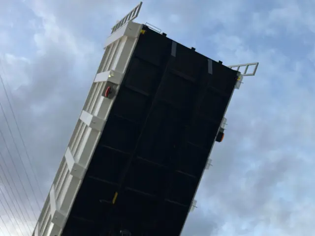 三菱 スーパーグレート 2KG-FV70HZ(6x4)の写真16