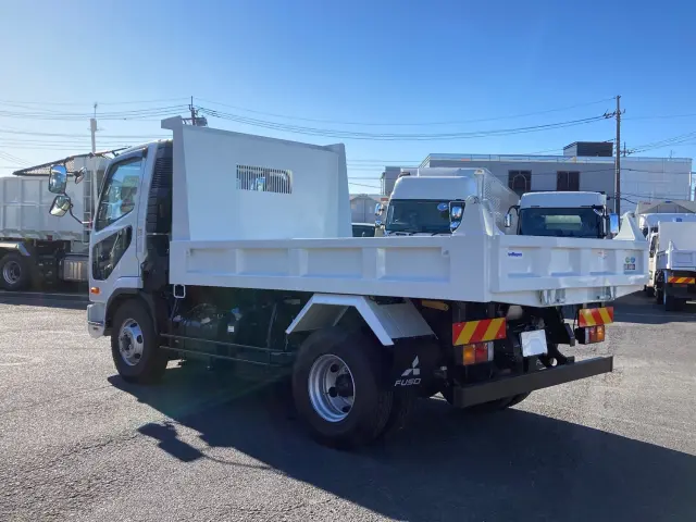 三菱 ファイター 2KG-FK72F(2WD)の写真4