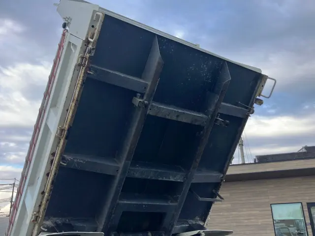 三菱 キャンター 2PG-FBA60(2WD)の写真12