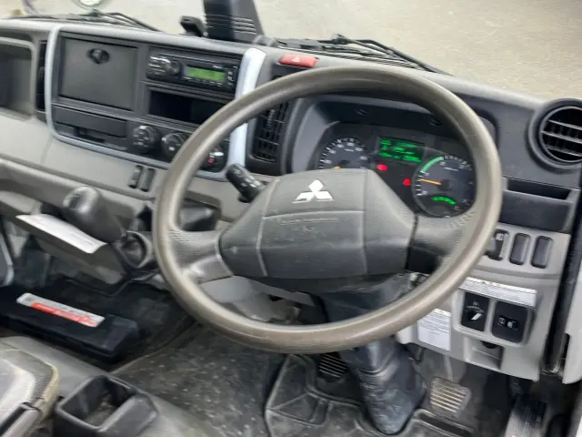 三菱 キャンター 2PG-FBA60(2WD)の写真21