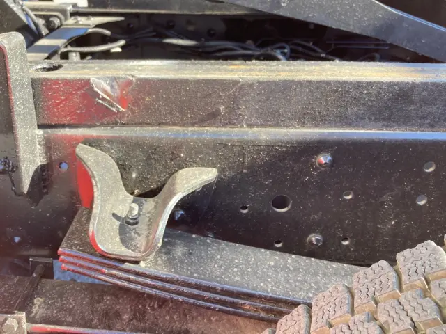 いすゞ エルフ SKG-NPR85YN(2WD)の写真15