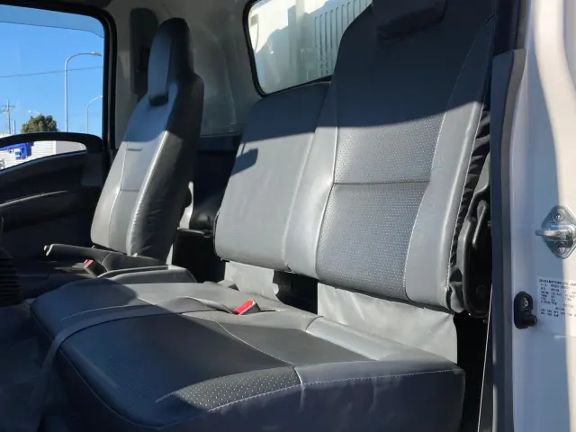 いすゞ エルフ SKG-NPR85YN(2WD)の写真20