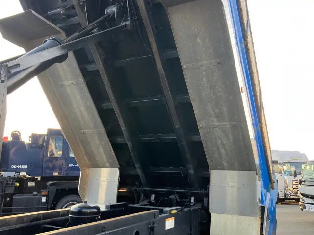 日野 プロフィア 2DG-FS1AGA(6x4)の写真13