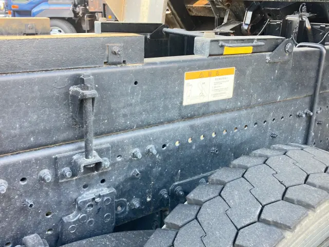 日野 プロフィア 2DG-FS1AGA(6x4)の写真14