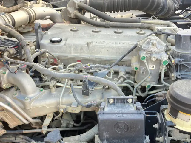 日野 プロフィア 2DG-FS1AGA(6x4)の写真17