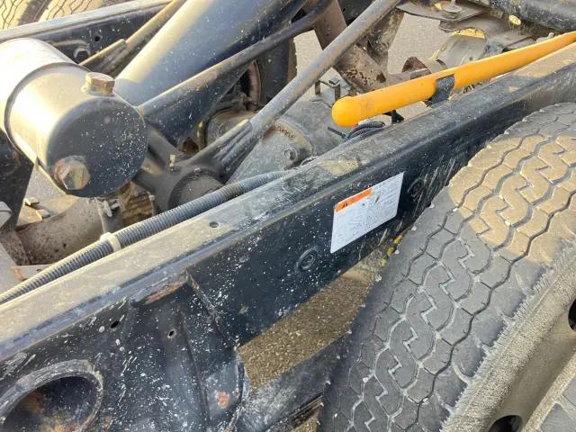 三菱 キャンター 2PG-FBA60(2WD)の写真14