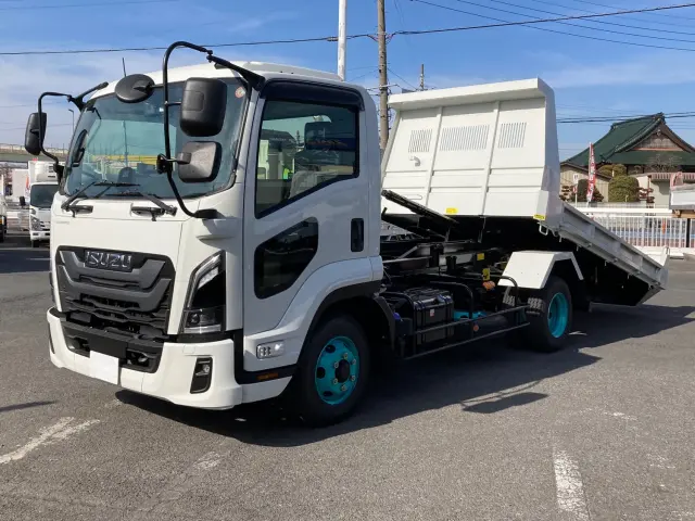 いすゞ フォワード 2PG-FRR90S3(2WD)の写真1