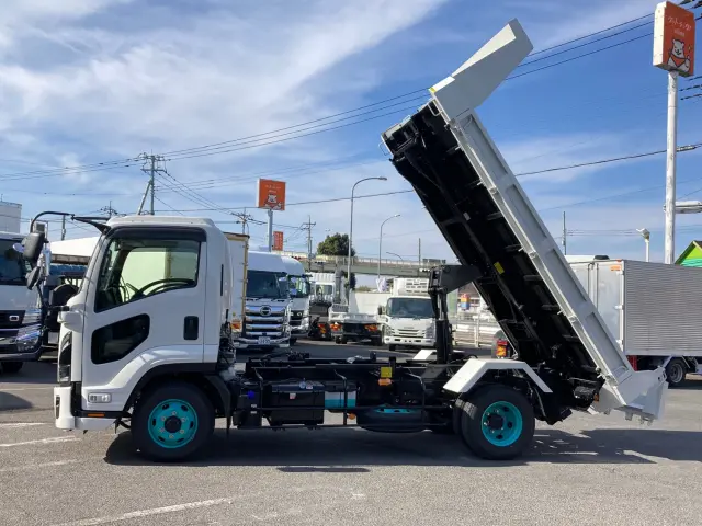 いすゞ フォワード 2PG-FRR90S3(2WD)の写真7