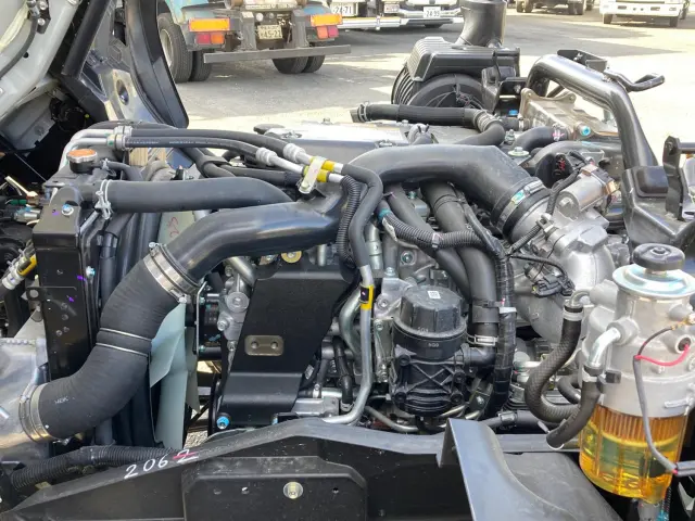 いすゞ フォワード 2PG-FRR90S3(2WD)の写真17