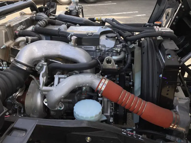 いすゞ フォワード 2PG-FRR90S3(2WD)の写真18