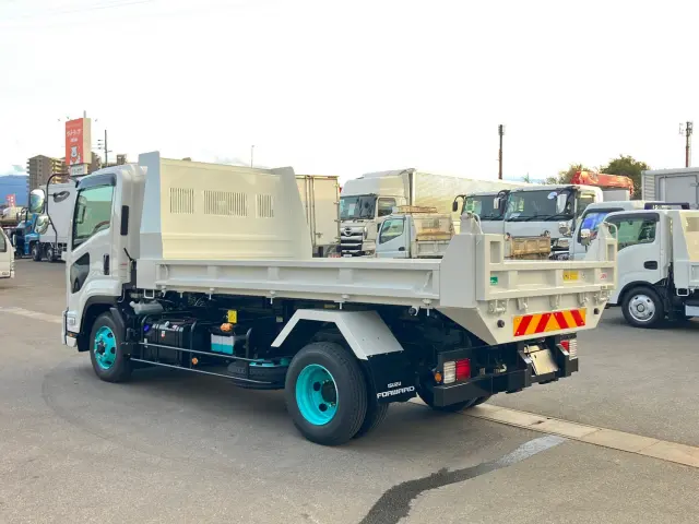 いすゞ フォワード 2PG-FRR90S3(2WD)の写真4