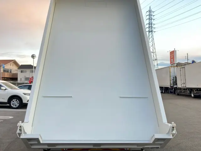 いすゞ フォワード 2PG-FRR90S3(2WD)の写真11