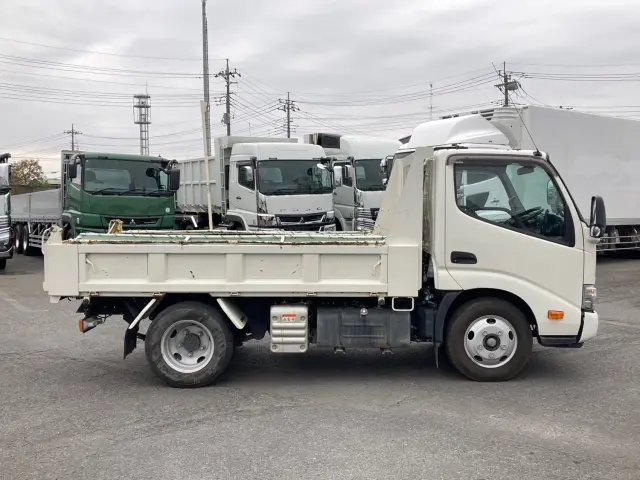 トヨタ ダイナ 2RG-XZU600D(2WD)の写真8