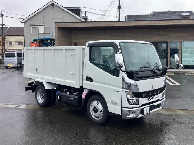 三菱 キャンター 2RG-FBA60(2WD)の写真2