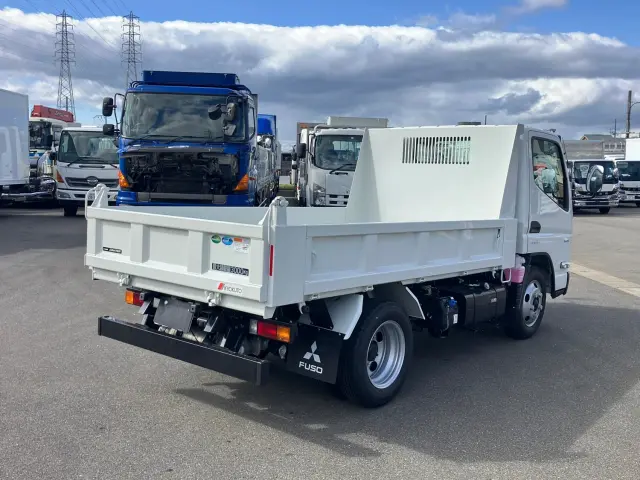 三菱 キャンター 2RG-FBA60(2WD)の写真3