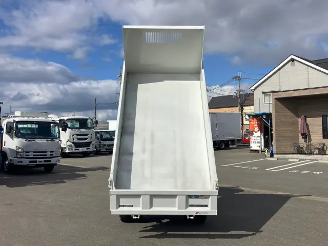 三菱 キャンター 2RG-FBA60(2WD)の写真10