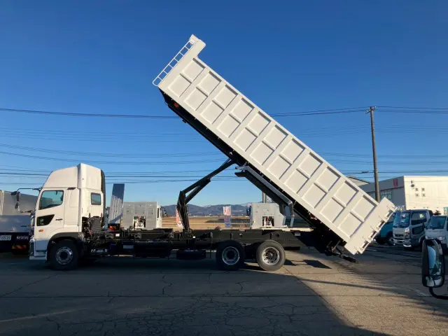 日野 プロフィア 2DG-FS1AHE(6x4)の写真5