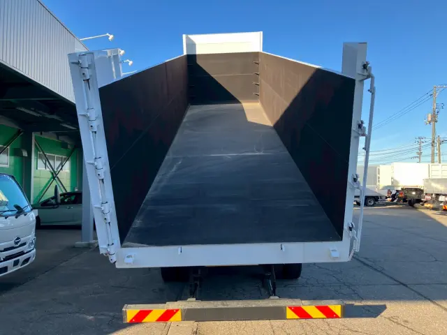 日野 プロフィア 2DG-FS1AHE(6x4)の写真11