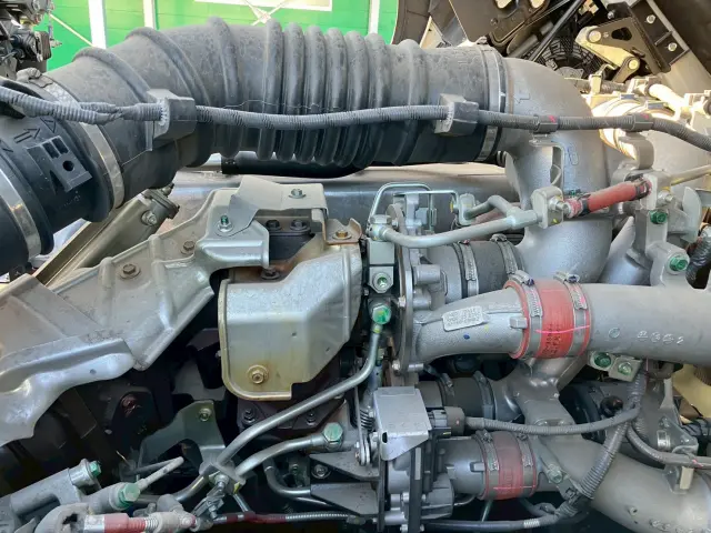 日野 プロフィア 2DG-FS1AHE(6x4)の写真19