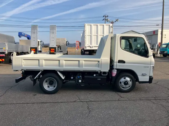 三菱 キャンター 2RG-FBA60(2WD)の写真8