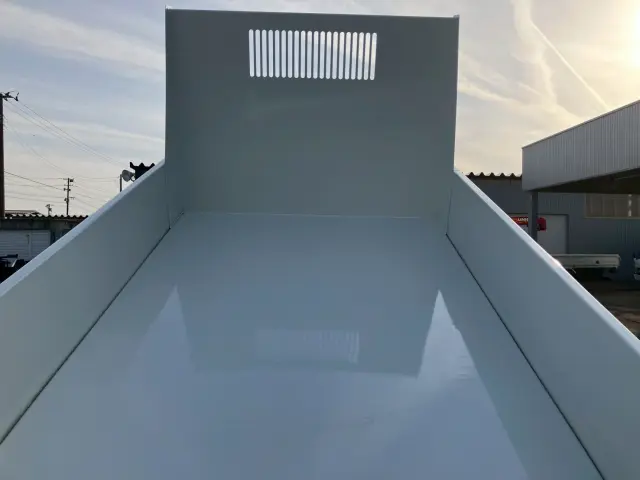 三菱 キャンター 2RG-FBA60(2WD)の写真11