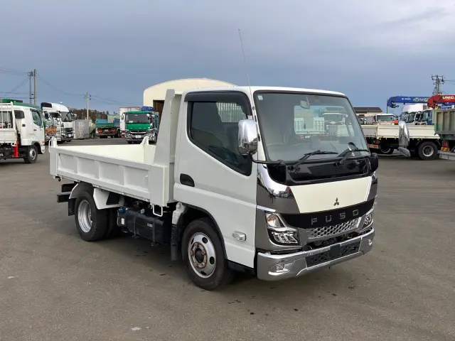 三菱 キャンター 2RG-FBA60(2WD)の写真2