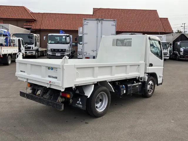 三菱 キャンター 2RG-FBA60(2WD)の写真3