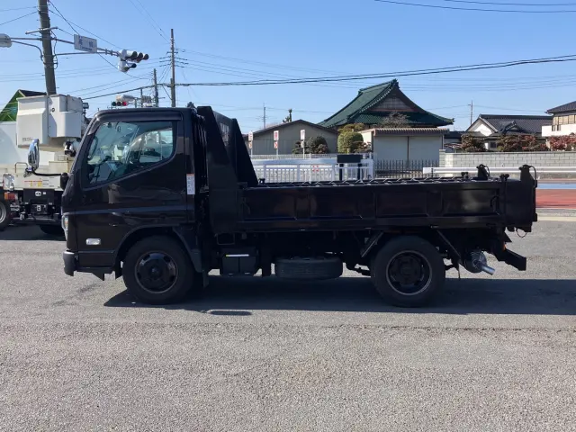 三菱 キャンター 2RG-FBA60(2WD)の写真7