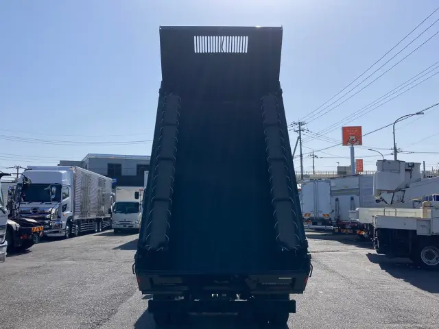 三菱 キャンター 2RG-FBA60(2WD)の写真10