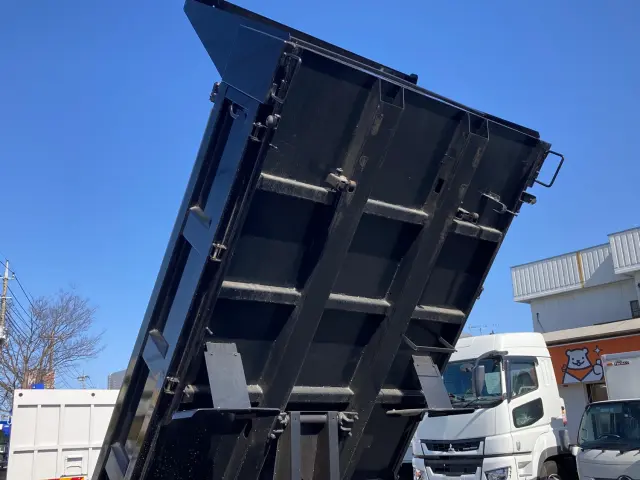 三菱 キャンター 2RG-FBA60(2WD)の写真12