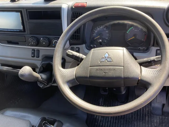 三菱 キャンター 2RG-FBA60(2WD)の写真21