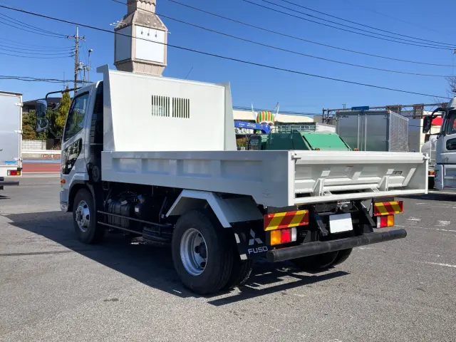 三菱 ファイター 2KG-FK72F(2WD)の写真4