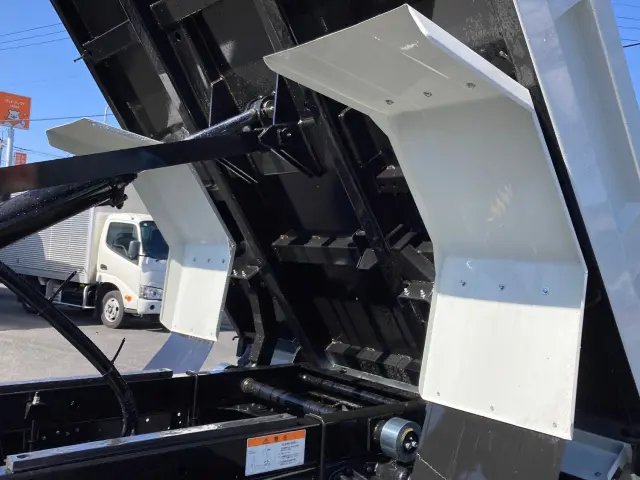 三菱 ファイター 2KG-FK72F(2WD)の写真13