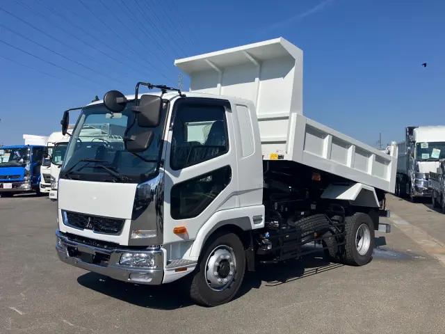 三菱 ファイター 2KG-FK62FZ(2WD)の写真1