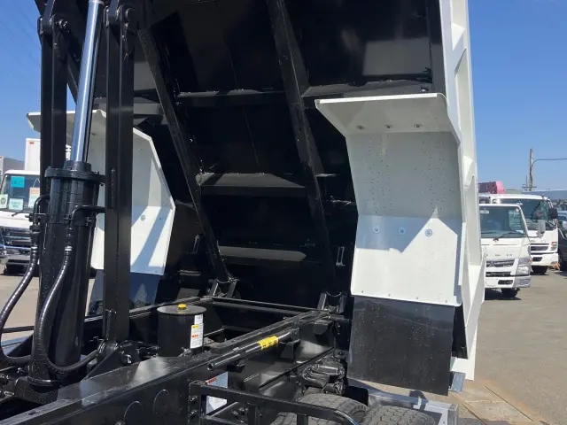 三菱 ファイター 2KG-FK62FZ(2WD)の写真13