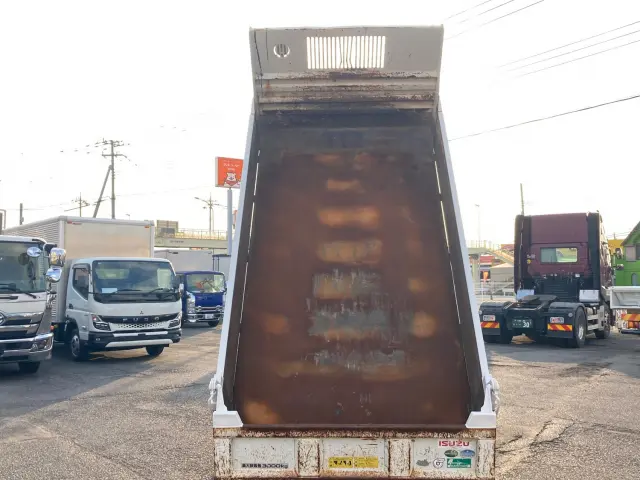 いすゞ エルフ TPG-NKR85AN(2WD)の写真10