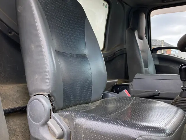 いすゞ フォワード TKG-FRR90S1(2WD)の写真19