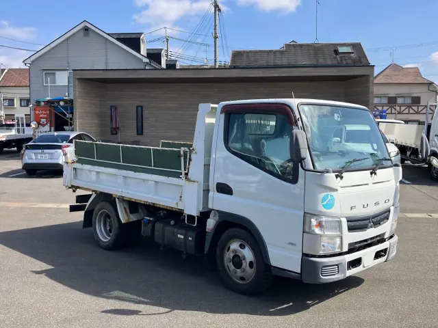 三菱 キャンター SKG-FBA30(2WD)の写真2