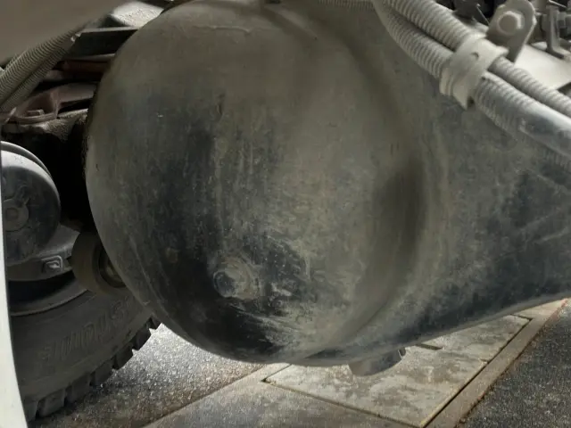 いすゞ ギガ 2PG-CXZ77CT(6x4)の写真16