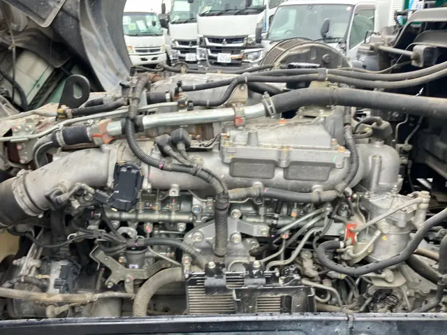 いすゞ ギガ 2PG-CXZ77CT(6x4)の写真17