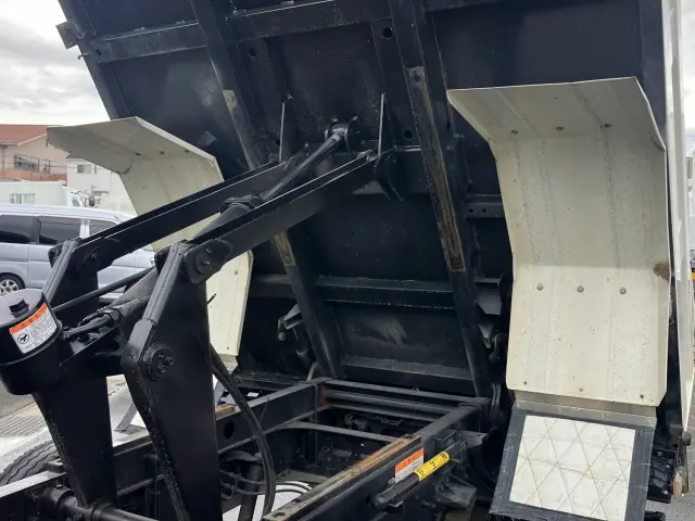 日野 レンジャー 2KG-FD2ABA(2WD)の写真13