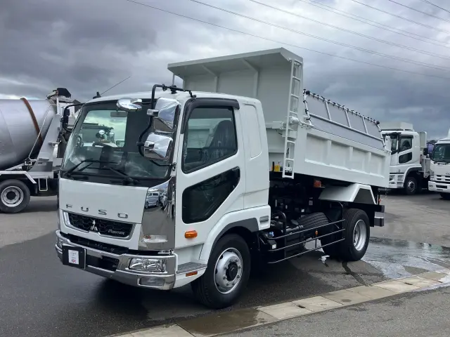 三菱 ファイター 2KG-FK62FZ(2WD)の写真1