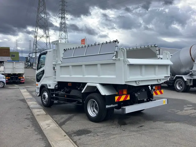 三菱 ファイター 2KG-FK62FZ(2WD)の写真4