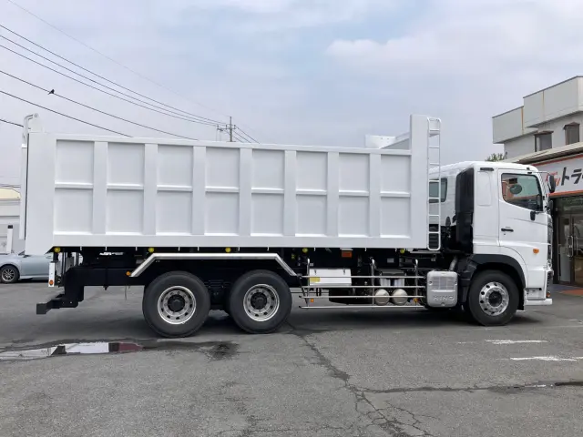 日野 プロフィア 2DG-FS1AJE(6x4)の写真8