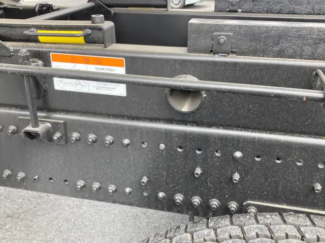 日野 プロフィア 2DG-FS1AJE(6x4)の写真19